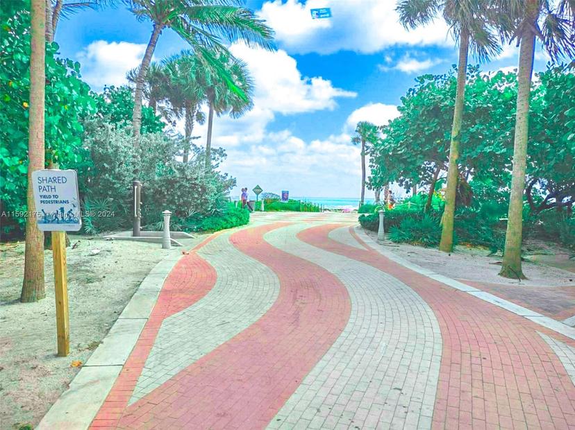 Picture of 2924 Collins Avenue # 501, Miami Beach FL 33140