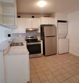 Picture of 15400 SW 81St Cir Ln # 104, Miami, FL 33193