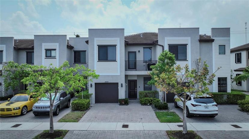 Picture of 20600 NE 2Nd Ct, Miami FL 33179