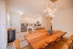 Picture of 20600 NE 2Nd Ct, Miami, FL 33179
