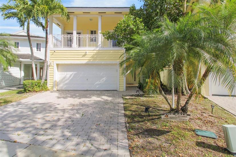 Picture of 357 NE 35Th Ter, Homestead FL 33033