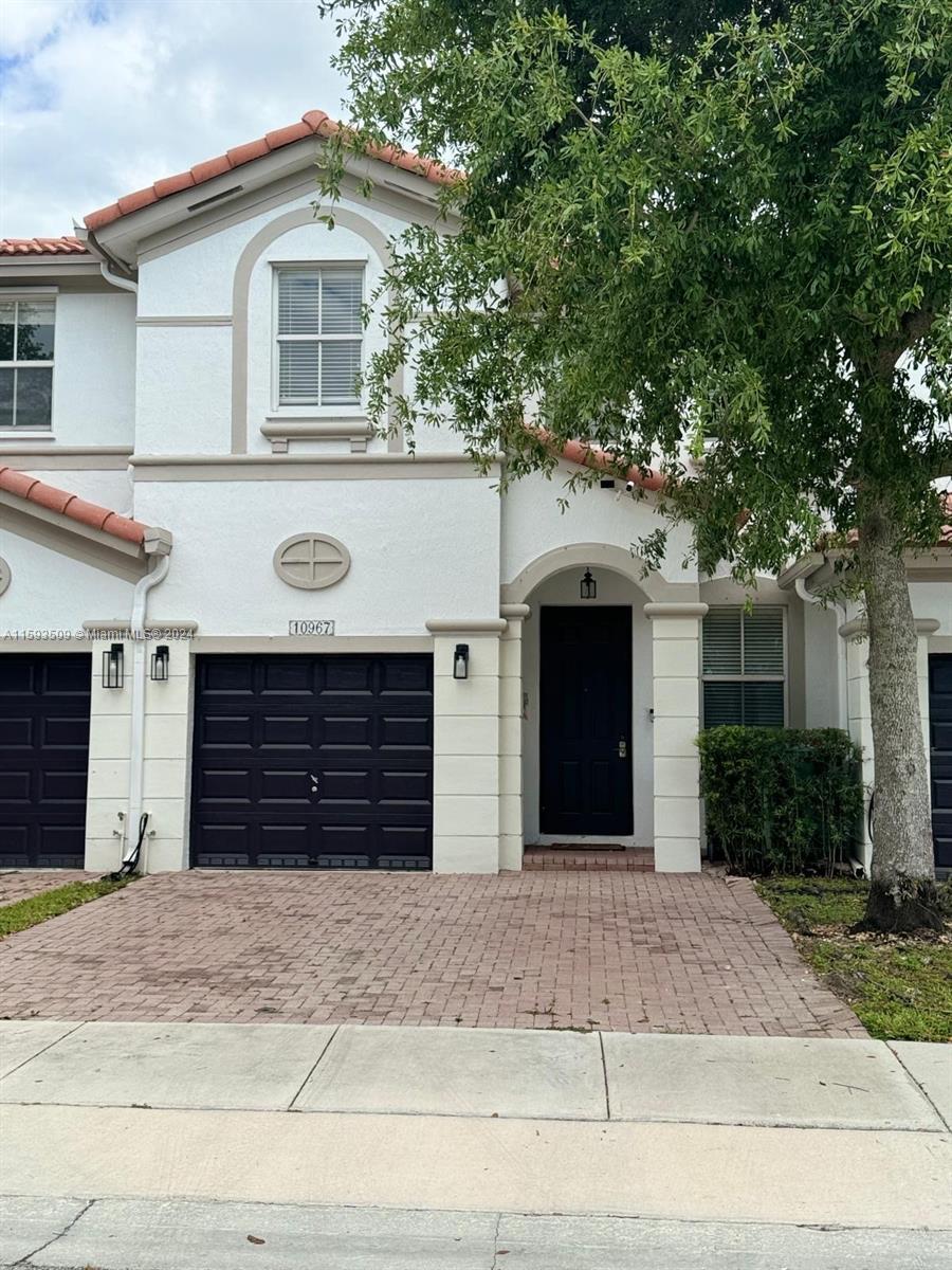 Picture of 10967 NW 79Th St # 10967, Doral, FL 33178