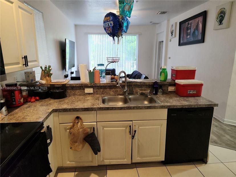 Picture of 1945 Marsh Harbor Dr # 1945, Riviera Beach FL 33404