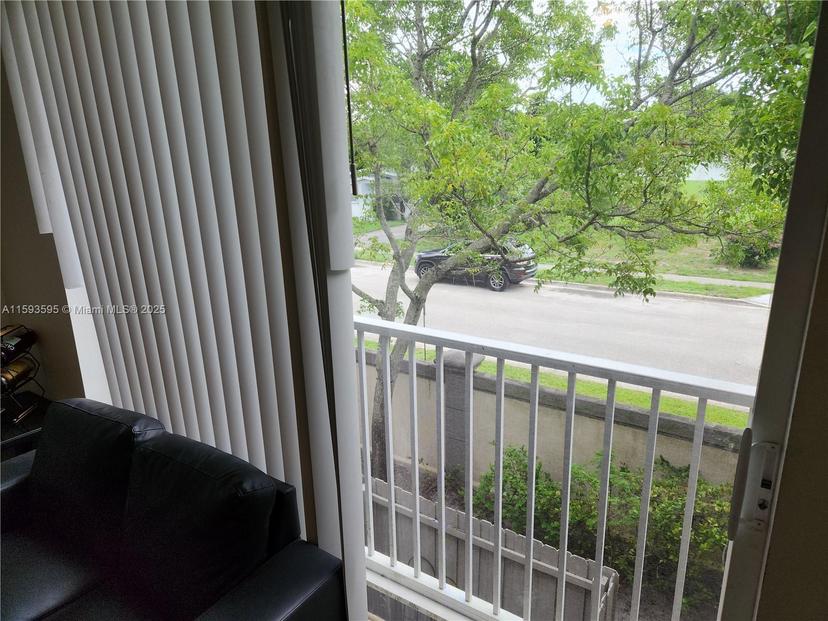 Picture of 1945 Marsh Harbor Dr # 1945, Riviera Beach FL 33404