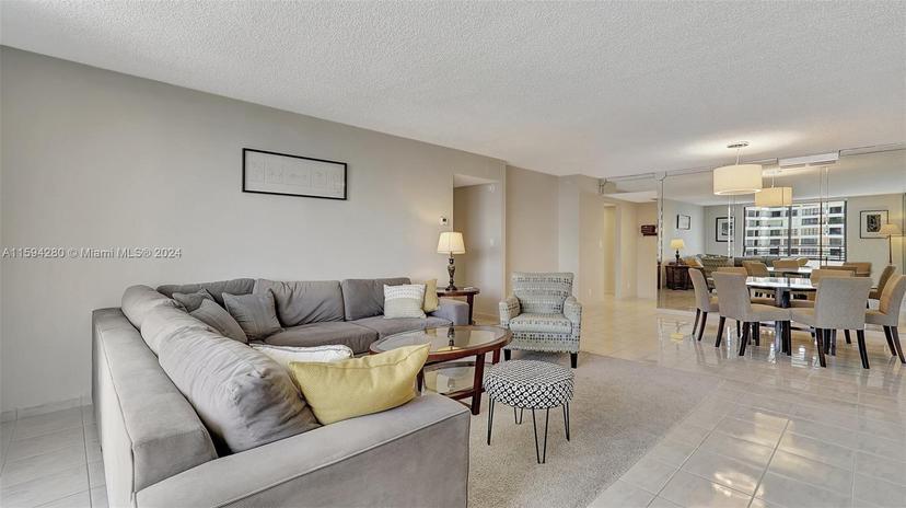 Picture of 2500 Parkview Dr # 1520, Hallandale Beach FL 33009