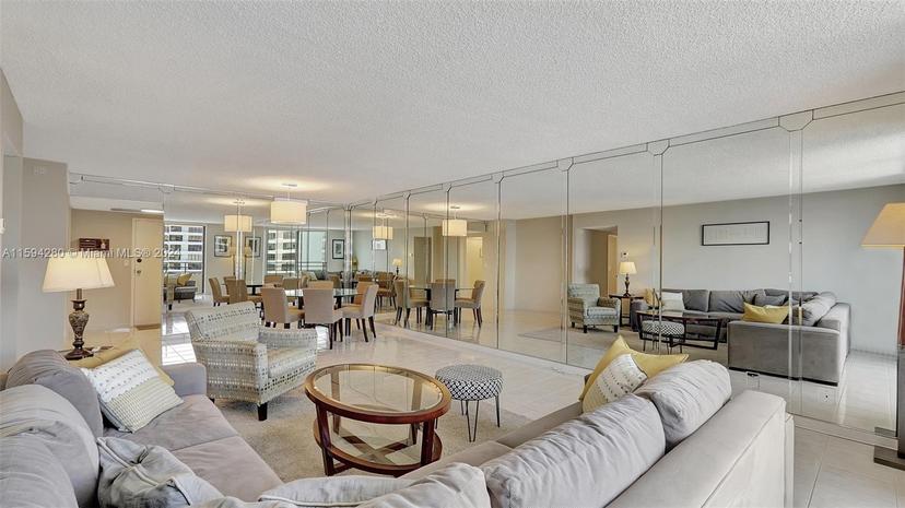 Picture of 2500 Parkview Dr # 1520, Hallandale Beach FL 33009