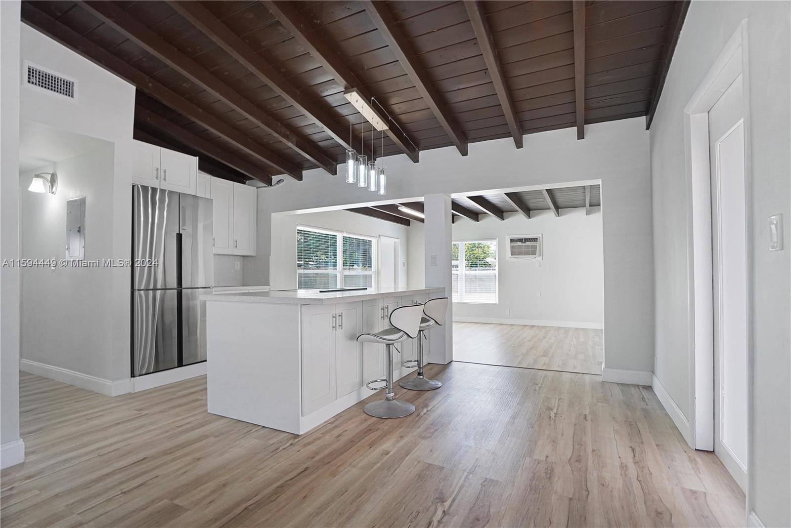 Picture of 1025 SW 22Nd Ter, Fort Lauderdale, FL 33312