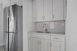 Picture of 1025 SW 22Nd Ter, Fort Lauderdale, FL 33312
