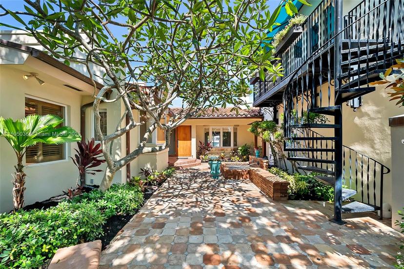Picture of 325 Bontona Ave, Fort Lauderdale FL 33301