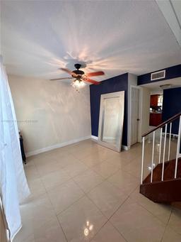 Picture of 3671 NW 95Th Ter # 1403, Sunrise, FL 33351
