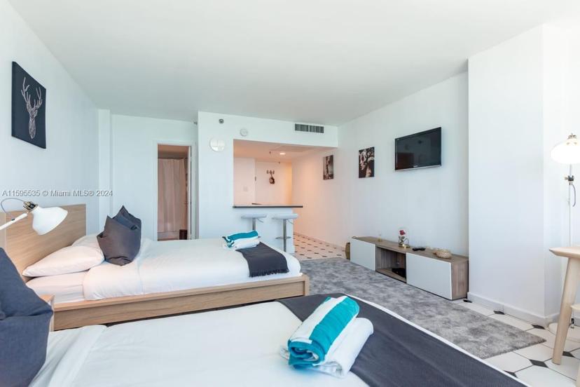 Picture of 5445 Collins Ave # 1222, Miami Beach FL 33140