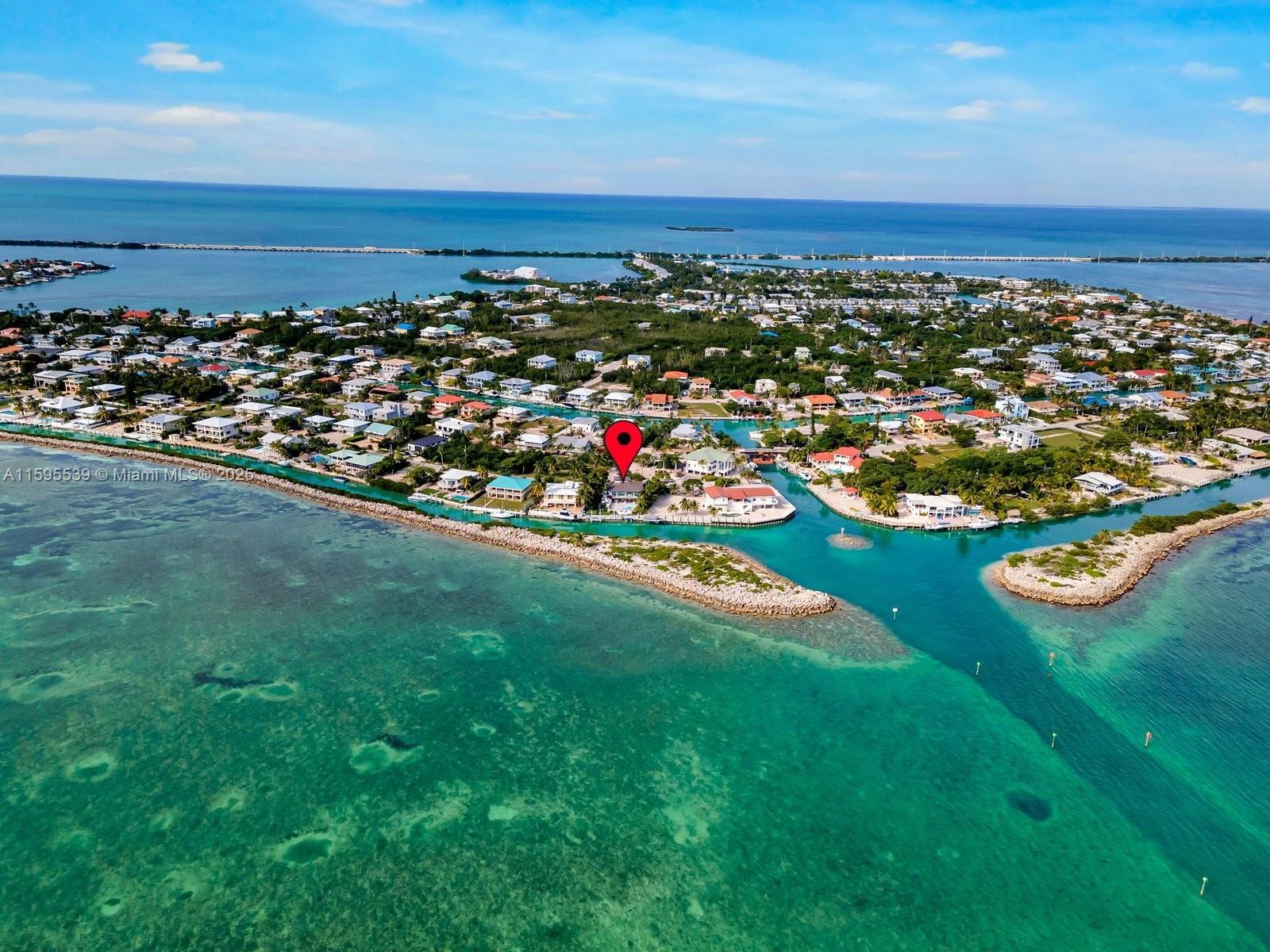 Picture of 210 W Seaview Cir, Duck, FL 33050