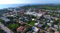 Picture of 240 Oleander Ave, Palm Beach, FL 33480