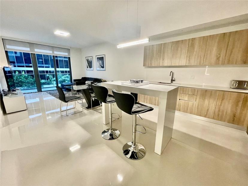 Picture of 2960 NE 207Th St # 707, Aventura FL 33180