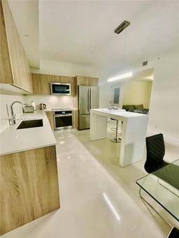 Picture of 2960 NE 207Th St # 707, Aventura, FL 33180