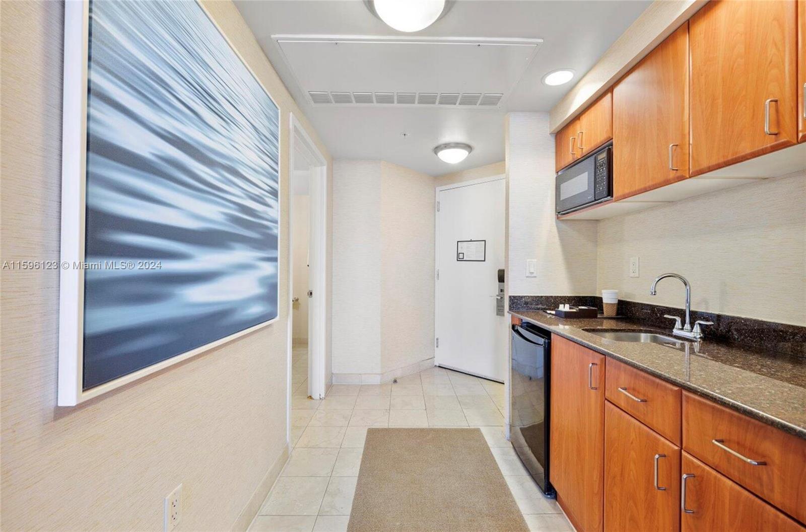 Picture of 18001 Collins Ave # 1710, Sunny Isles Beach, FL 33160