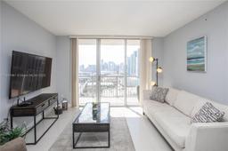 Picture of 1750 N Bayshore Dr # 2910, Miami, FL 33132
