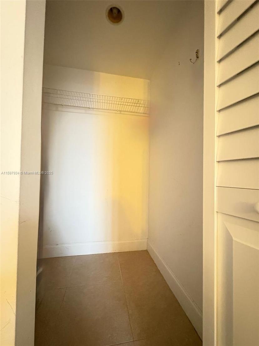 Picture of 1965 S Ocean Dr # 2F, Hallandale Beach FL 33009