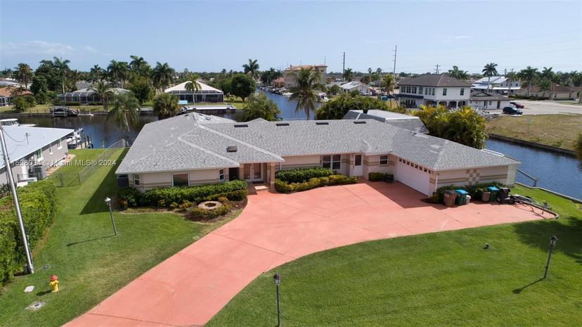 Picture of 3528 SE 16Th Pl, Cape Coral FL 33904