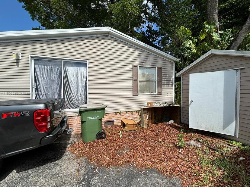 Picture of 220 NE 12Th Ave # 37, Homestead FL 33030