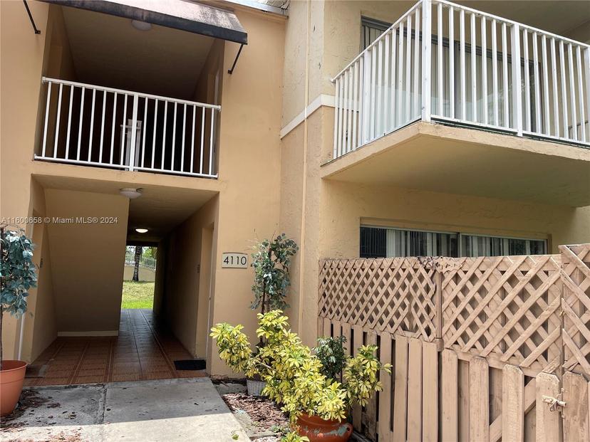 Picture of 4110 NW 79Th Ave # 2A, Doral FL 33166