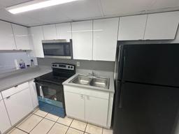 Picture of 1305 W 46Th St # 230, Hialeah, FL 33012