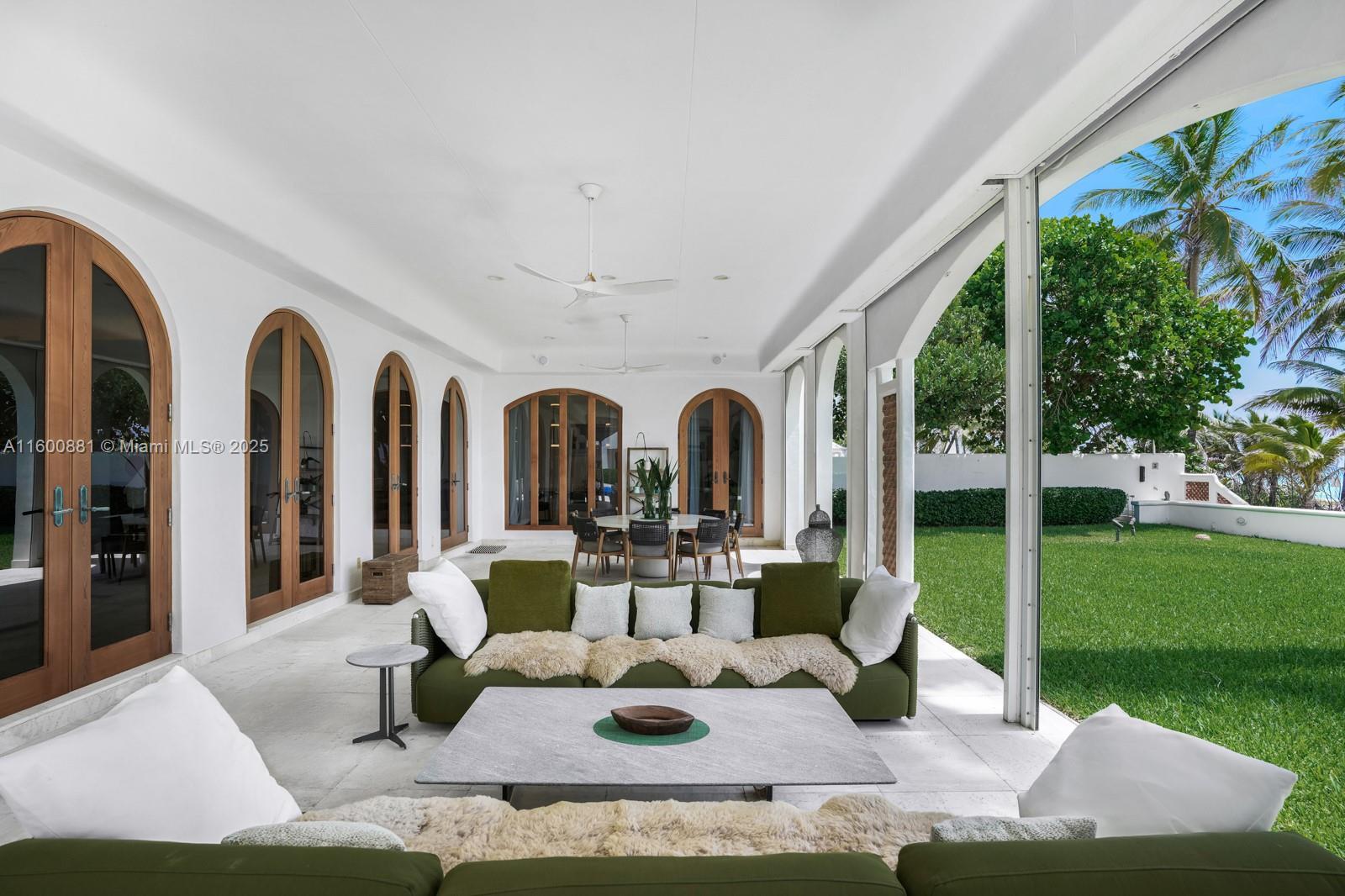 Picture of 387 Ocean Blvd, Golden Beach, FL 33160