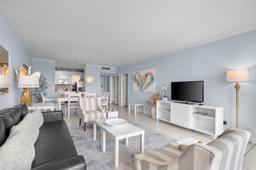 Picture of 5601 Collins Ave # 823, Miami Beach, FL 33140