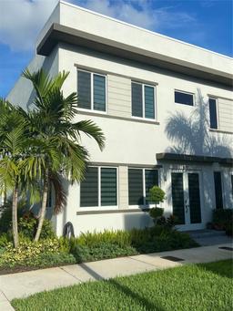 Picture of 6683 NW 103Rd Pkwy # 6683, Doral, FL 33178