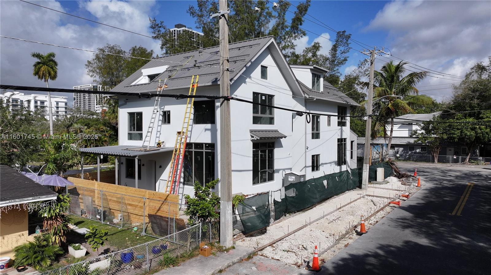 Picture of 3604 Day Ave, Miami, FL 33133