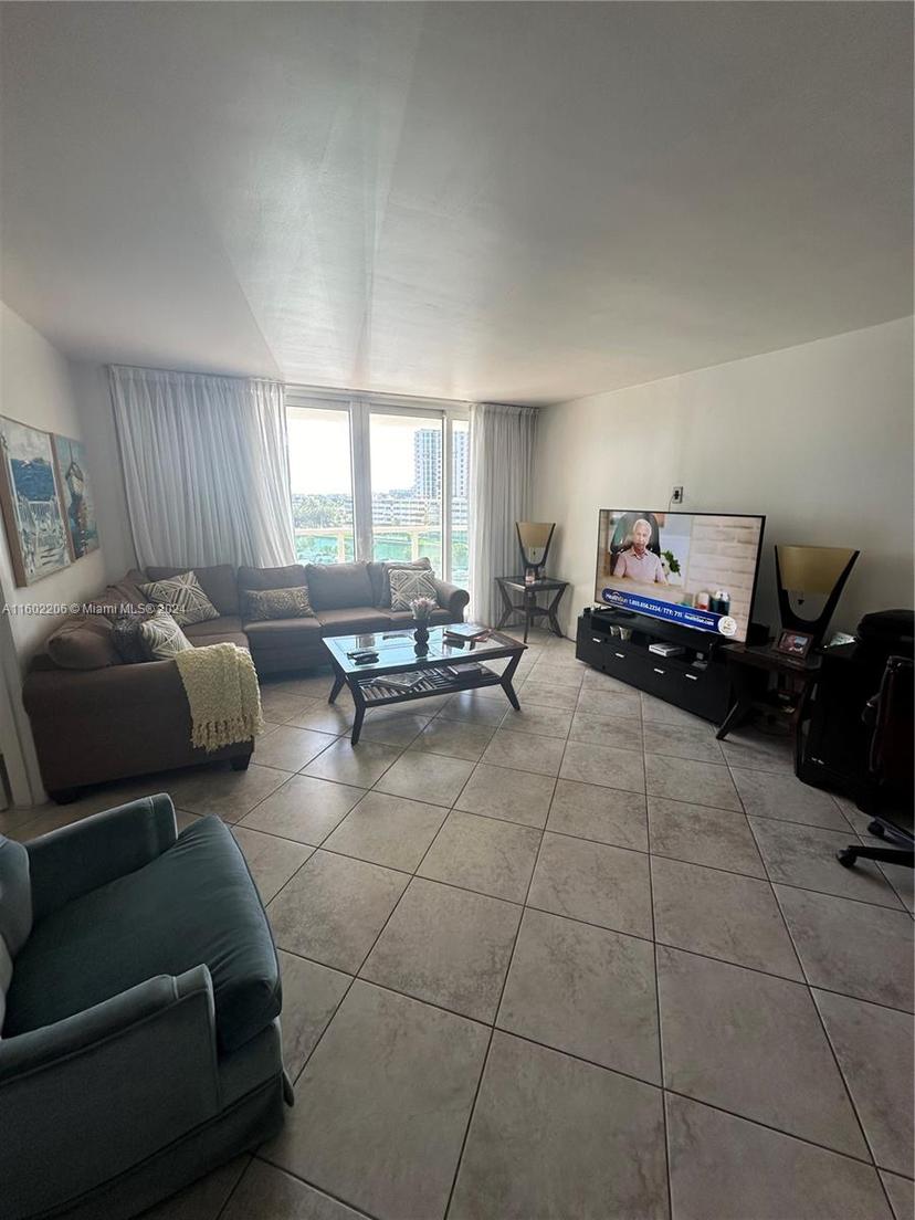 Picture of 100 Bayview Dr # 601, Sunny Isles Beach FL 33160