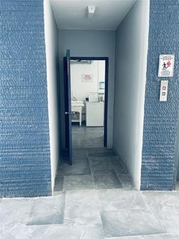 Picture of 873 NE 195Th St # 309, Miami, FL 33179