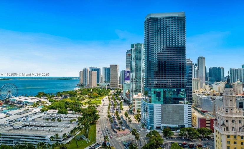 Picture of 398 NE 5Th St # 2017, Miami FL 33132