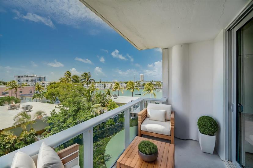 Picture of 900 Bay Dr # 303, Miami Beach FL 33141