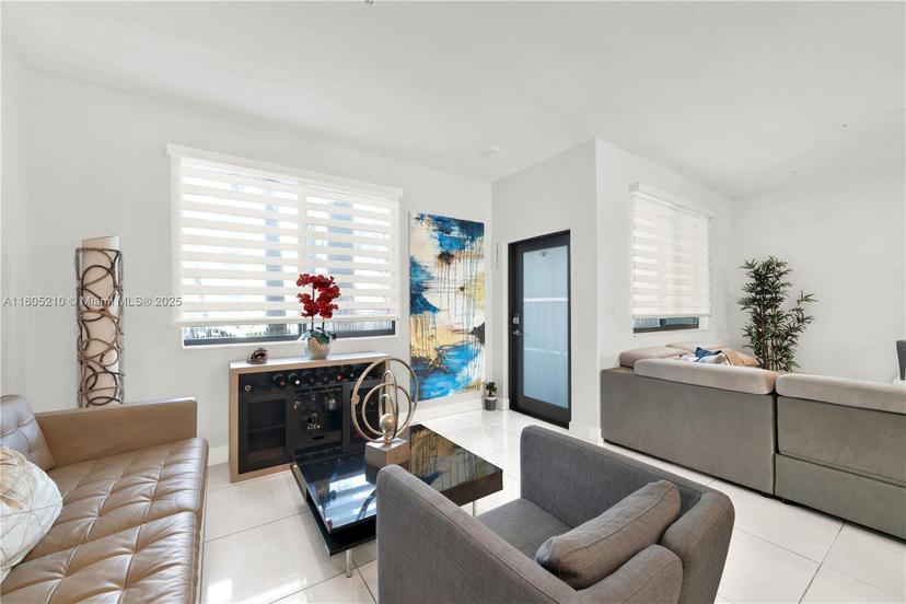 Picture of 4725 NW 85Th Ave # 13, Doral FL 33166