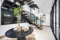 Picture of 3571 Fair Isle St, Miami, FL 33133