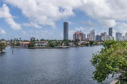 Picture of 20191 E Country Club Dr # 4, Aventura, FL 33180