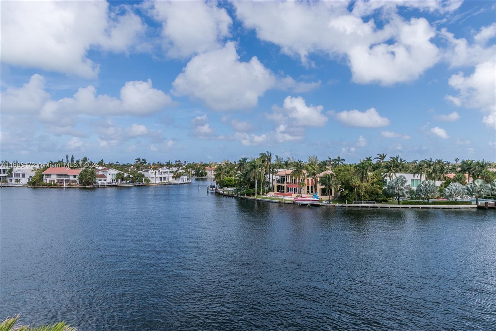 Picture of 20191 E Country Club Dr # 4, Aventura, FL 33180