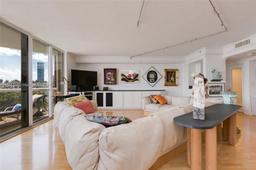 Picture of 20191 E Country Club Dr # 4, Aventura, FL 33180