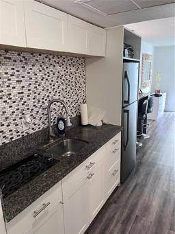 Picture of 19201 Collins Ave # 1124, Sunny Isles Beach, FL 33160