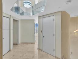 Picture of 20185 E Country Club Dr # 1904, Aventura, FL 33180