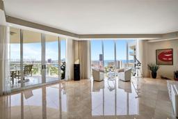 Picture of 21200 Point Pl, Aventura, FL 33180