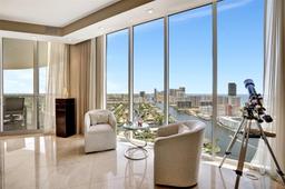 Picture of 21200 Point Pl, Aventura, FL 33180