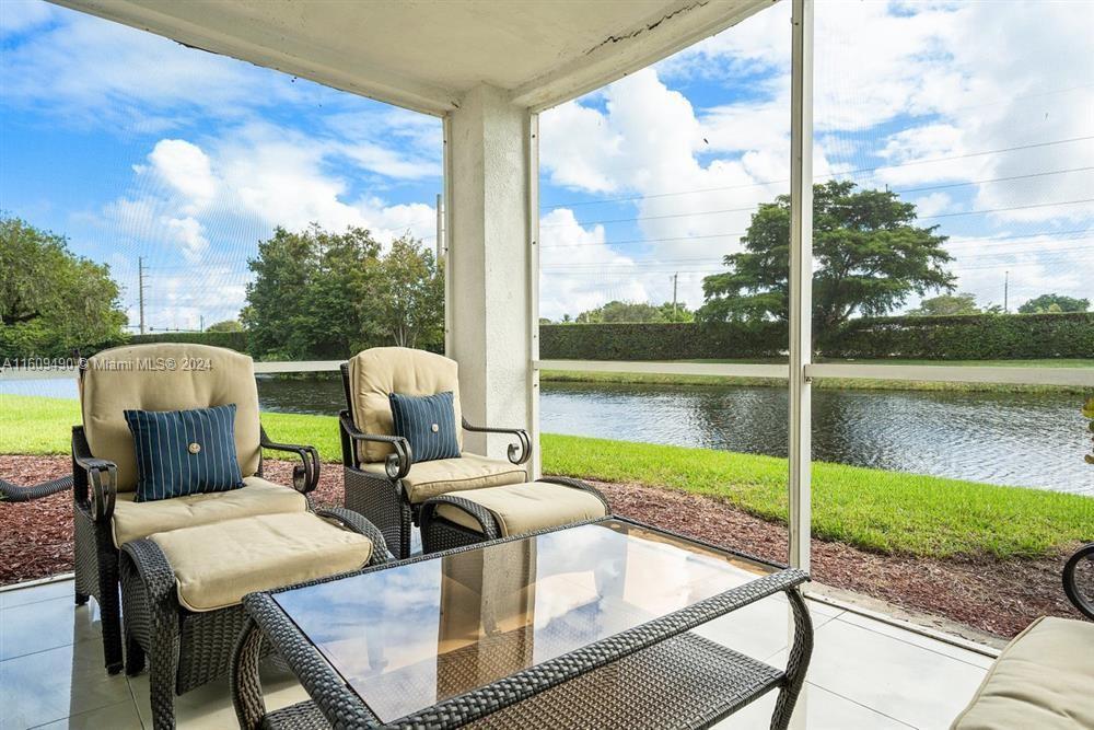 Picture of 815 W Boynton Beach Blvd # 101, Boynton Beach, FL 33426