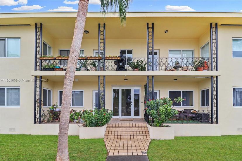 Picture of 1510 West Ave # 4, Miami Beach FL 33139