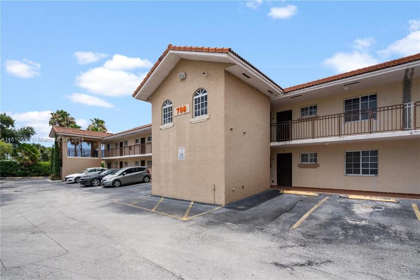 Picture of 700 SE 9Th Ct # 103, Hialeah FL 33010