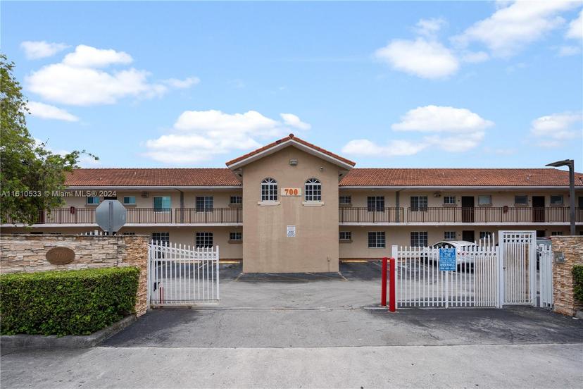 Picture of 700 SE 9Th Ct # 103, Hialeah FL 33010