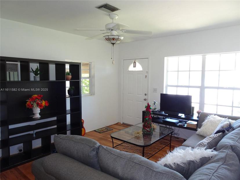 Picture of 260 NW 119Th St, Miami FL 33168
