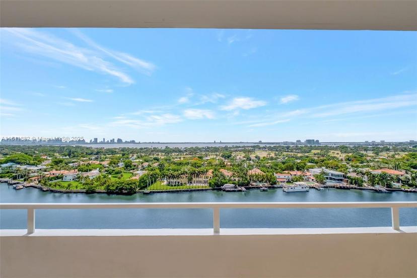 Picture of 5600 Collins Ave # 16F, Miami Beach FL 33140