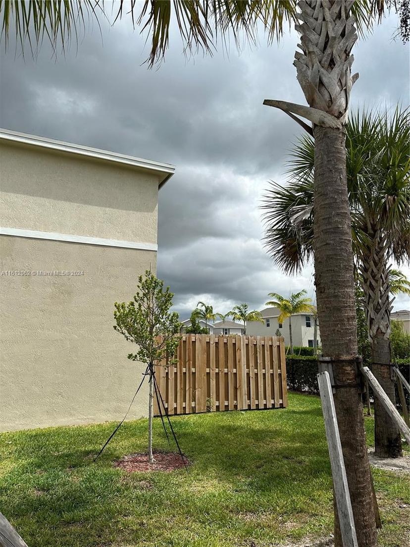 Picture of 381 NE 5Th Place # 381, Florida City FL 33034